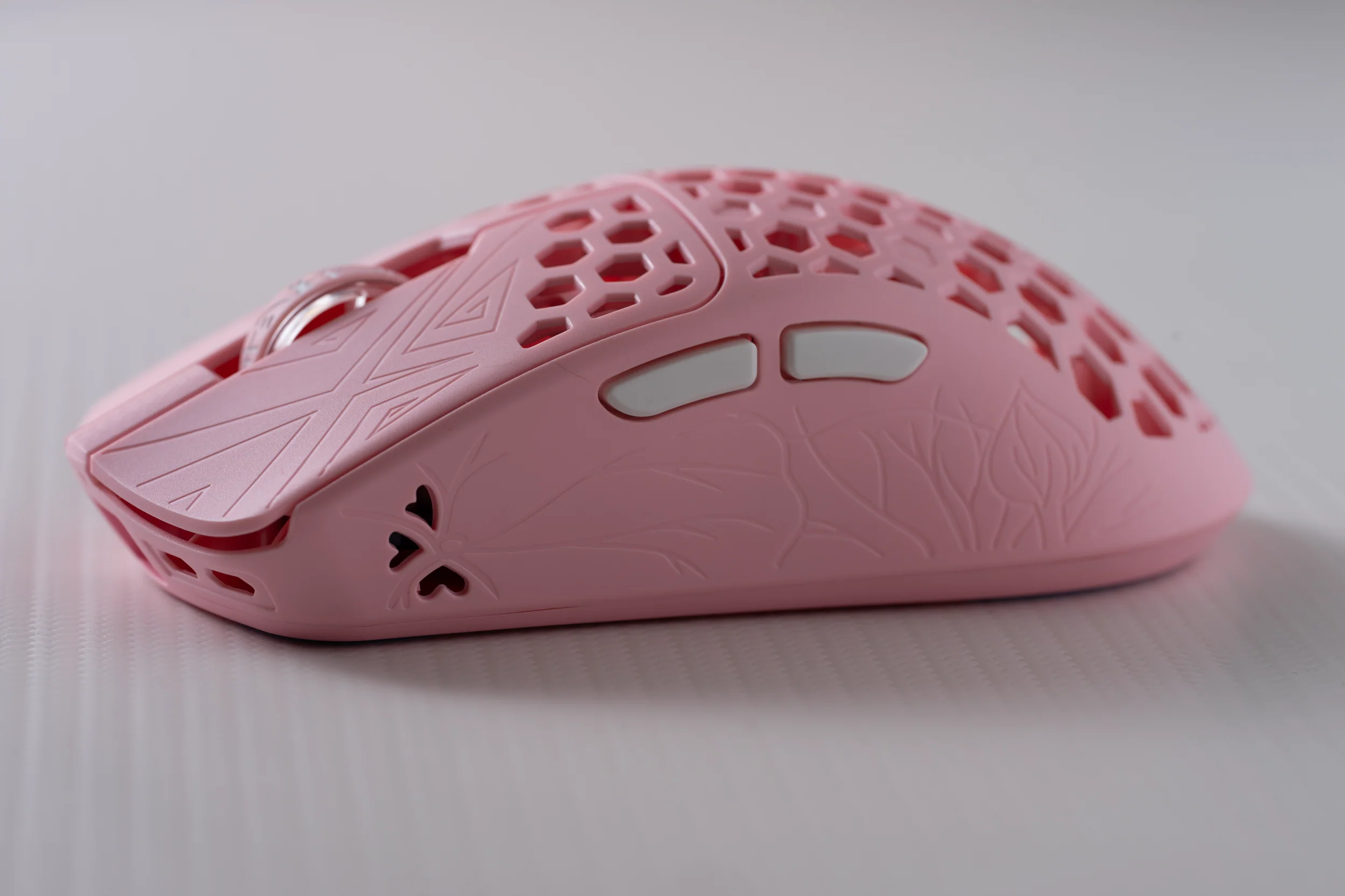 TENKO®  - AKITSU MEDIUM 40g Carbon Fiber 8K Wireless Gaming Mouse - Image 37